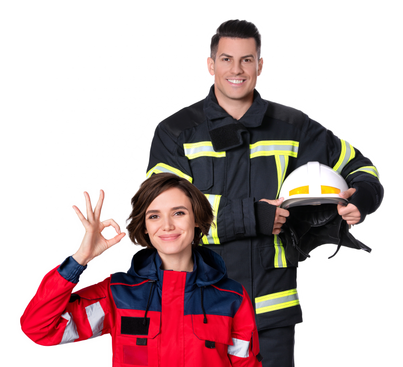 Sanitäterin und Feuerwehrmann © deagreez / New Africa - AdobeStock Sanitäterin und Feuerwehrmann mit einem freundlichen Lächeln
